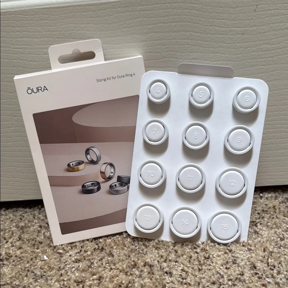 Oura Ring 4 Sizing Kit with Silver and Gold Options